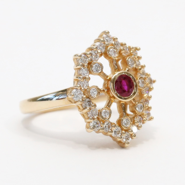 Inel cu Diamante Și Rubine din Aur Galben 14k