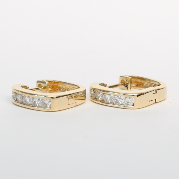 Cercei Cerc Pătrat cu Diamante din Aur Galben 14k