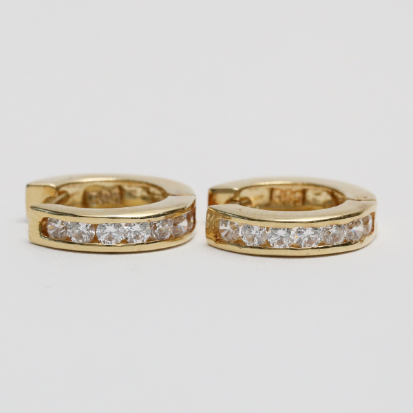 Cercei cu Diamante din Aur Galben 14k