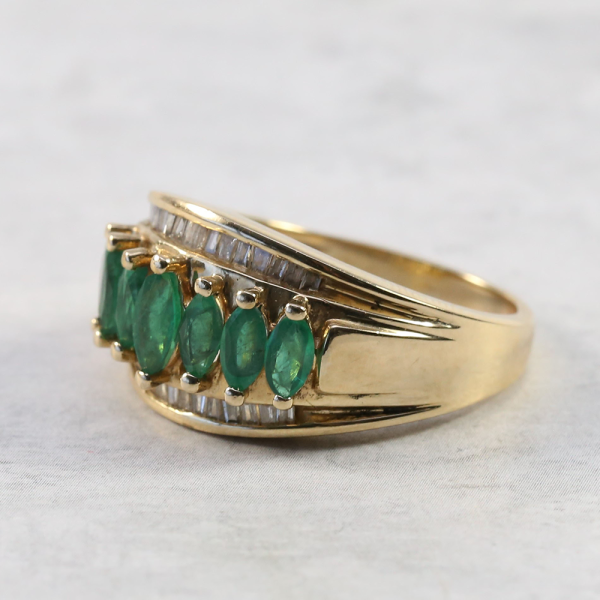 Inel Cu Diamante & Smarald din Aur Galben 14k