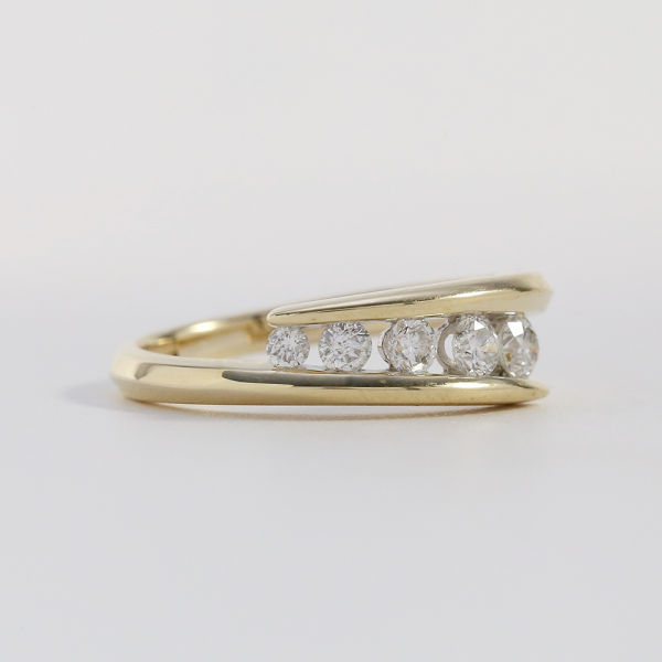 Inel Bypass cu Diamante din Aur Galben 14k
