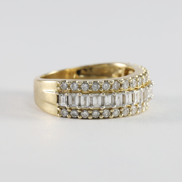 Inel Cu Diamante din Aur Galben 14k