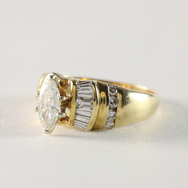 Inel Logodnă Cu Diamante din Aur Galben 14k