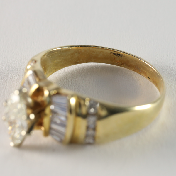Inel Logodnă Cu Diamante din Aur Galben 14k