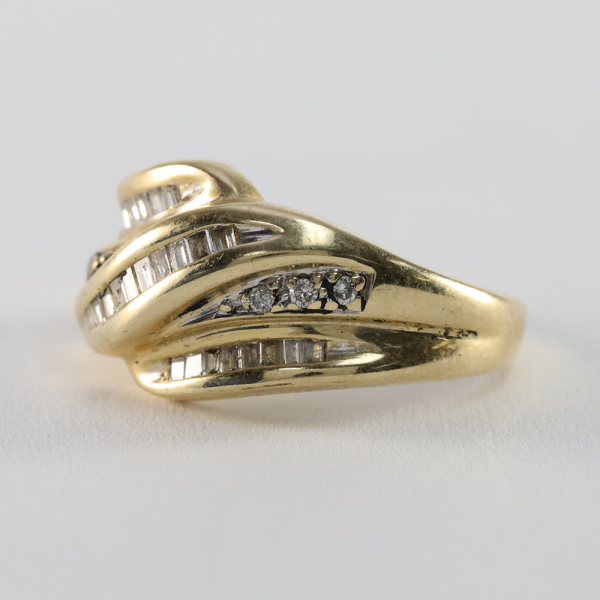 Inel Cu Diamante din Aur Galben 14k