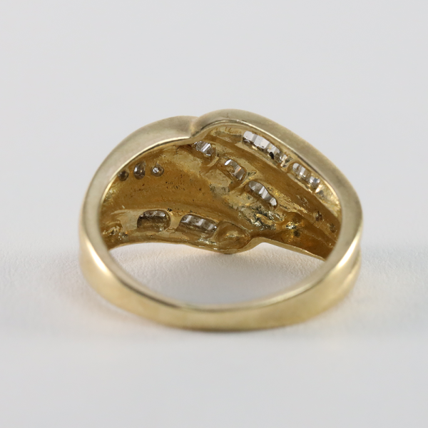 Inel Cu Diamante din Aur Galben 14k