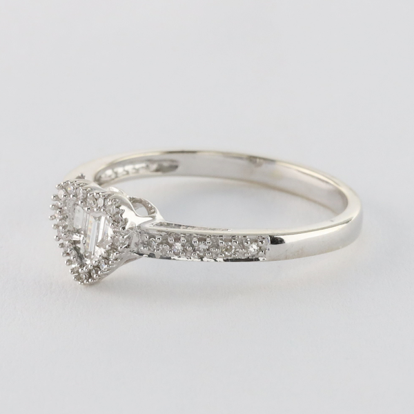 Inel Inimă Cu Diamante din Aur Alb 14k