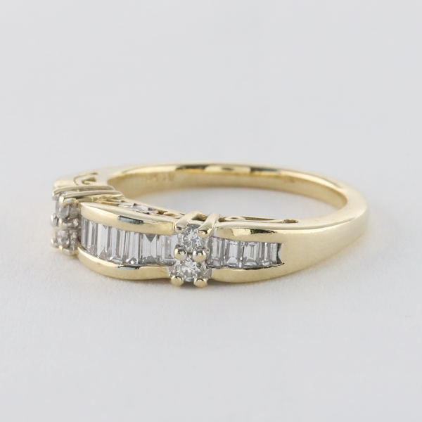 Inel Cu Diamante din Aur Galben 14k