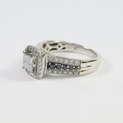 Inel cu Diamante Albe Si Negre din Aur Alb 14k