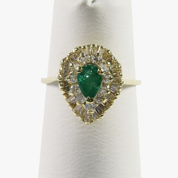 Inel Cu Smarald și Diamante din Aur Galben 18k