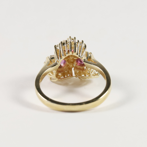 Inel Cu Rubin și Diamante din Aur Galben 14k