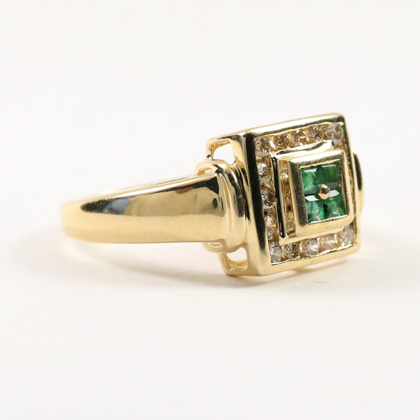 Inel Cu Diamante și Smarald din Aur Galben 14k