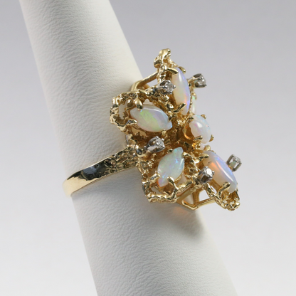 Inel cu Opal & Diamante din Aur Galben 14k