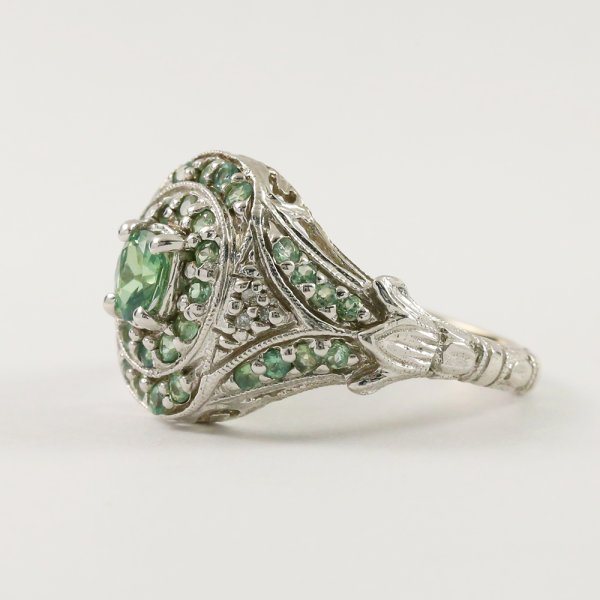 Inel cu Spinel Verde din Aur Alb 14k