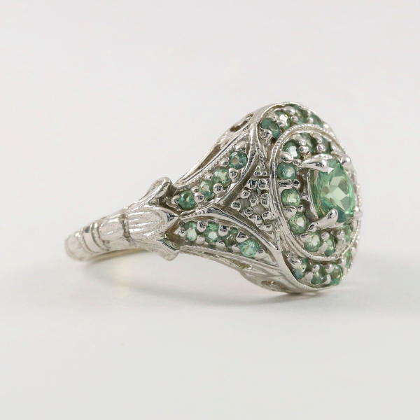 Inel cu Spinel Verde din Aur Alb 14k