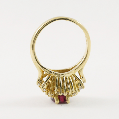 Inel Cu Rubin și Diamante din Aur Galben 18k