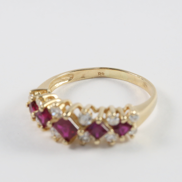 Inel Cu Diamante & Rubin din Aur Galben 14k