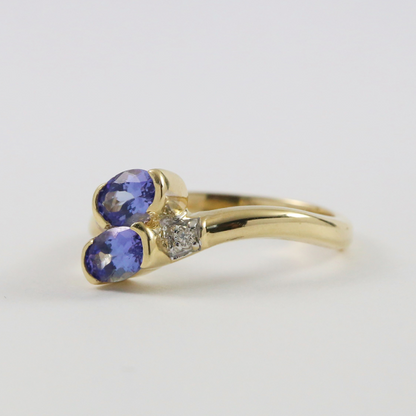 Inel cu Tanzanit & Diamante din Aur Galben 14k