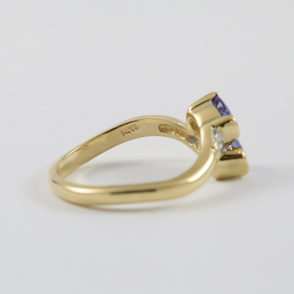 Inel cu Tanzanit & Diamante din Aur Galben 14k