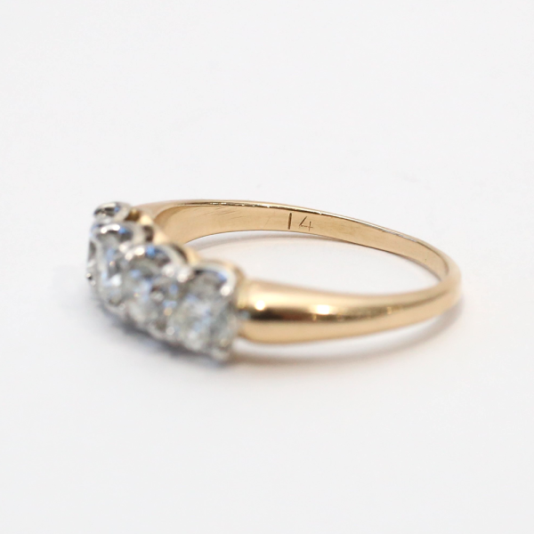 Inel Cu Patru Diamante din Aur Galben 14k