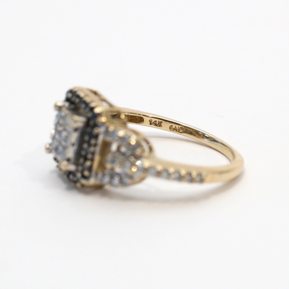 Inel cu Diamante Alb Și Negru din Aur Galben 14k