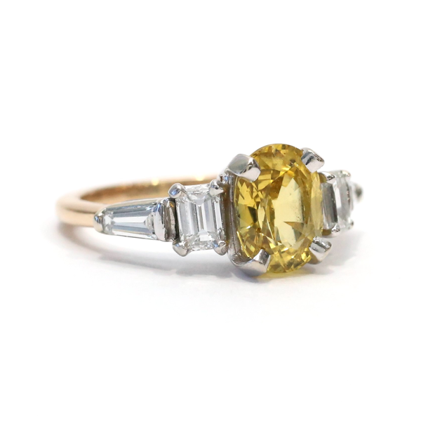 Inel cu Topaz Galben Și Diamante din Aur Galben Și Alb 14k