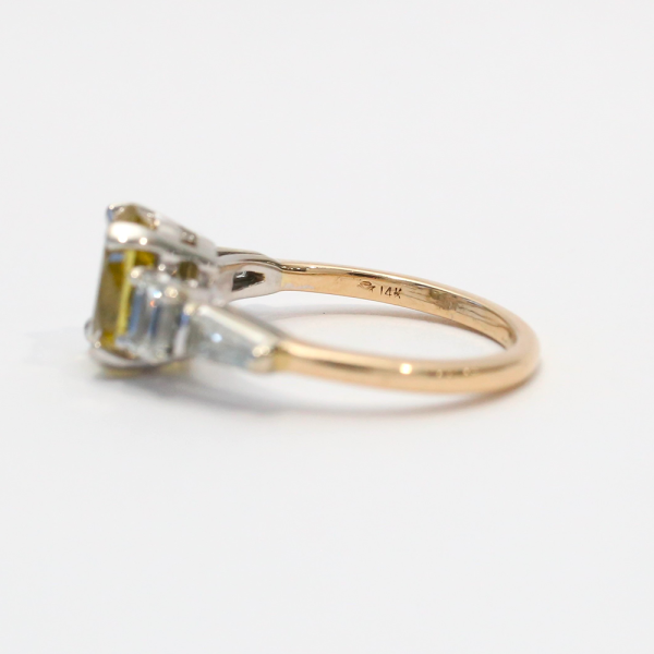 Inel cu Topaz Galben Și Diamante din Aur Galben Și Alb 14k