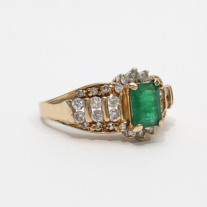 Inel cu Smarald Și Diamante din Aur Galben 14k