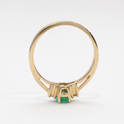 Inel cu Smarald Și Diamante din Aur Galben 14k