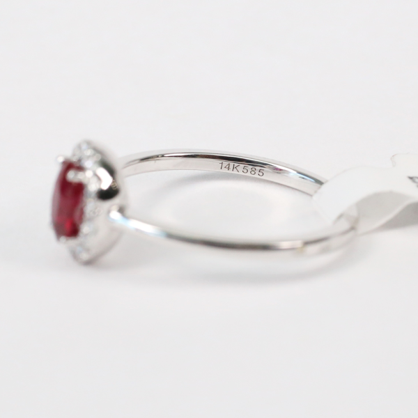 Inel cu Rubin Și Diamante din Aur Alb 14k