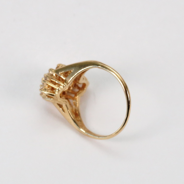 Inel de Cocktail cu Diamante din Aur Galben 14k