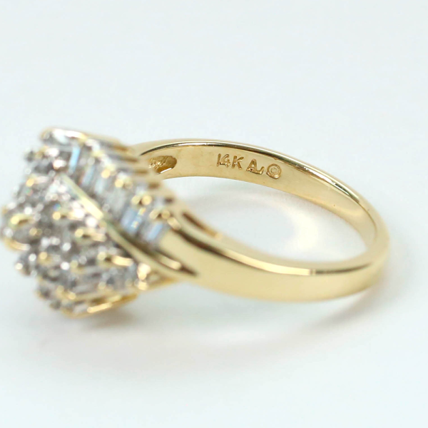 Inel de Cocktail cu Diamante din Aur Galben 14k