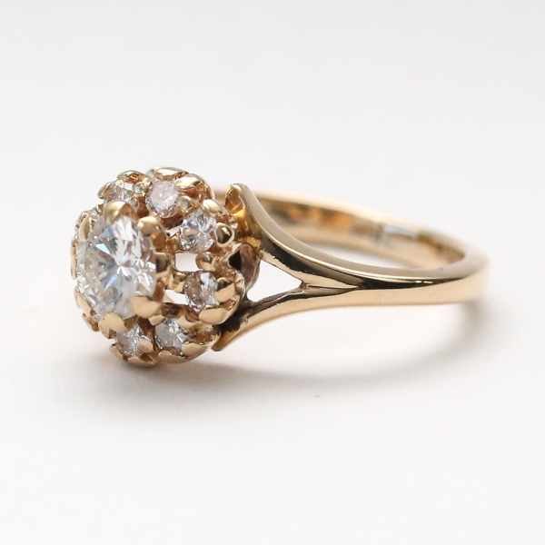 Inel cu Diamante Halo din Aur Galben 14k