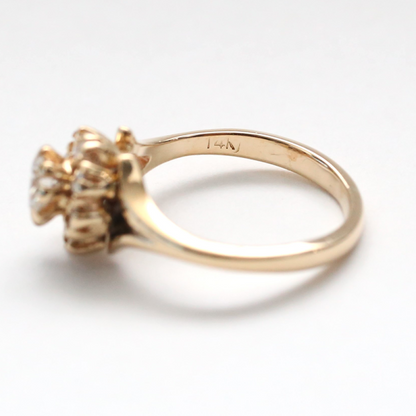 Inel cu Diamante Halo din Aur Galben 14k