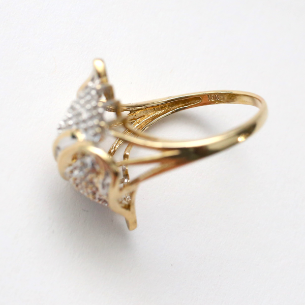 Inel cu Dom Cu Diamante din Aur Galben 10k