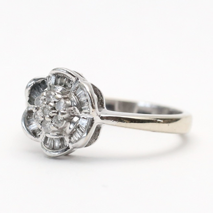 Inel Floral cu Diamante din Aur Alb 10k