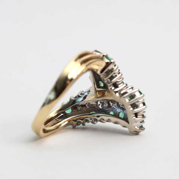 Inel cu Diamante Și Smarald din Aur Galben 14k