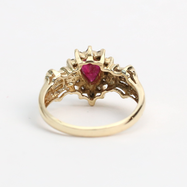 Inel cu Diamante Și Rubine din Aur Galben 14k