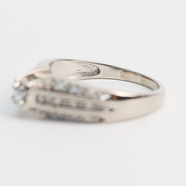 Inel cu Diamante din Aur Alb 10k