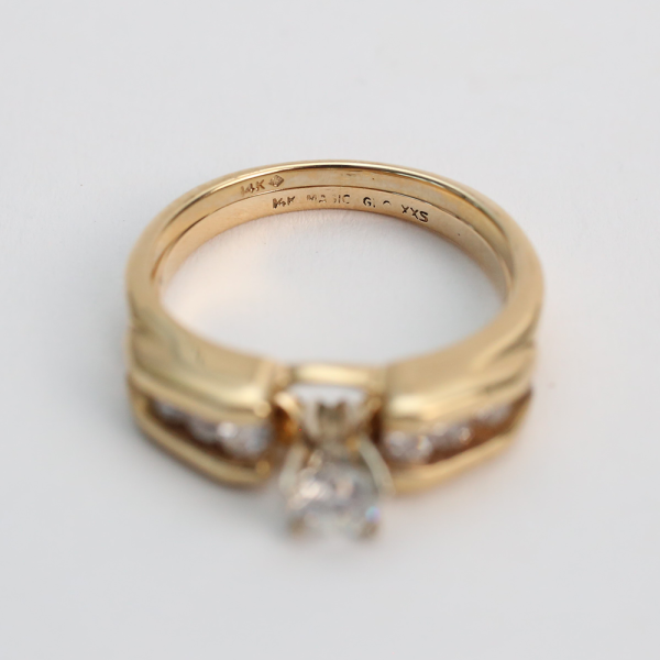 Set cu Diamante din Aur Galben 14k