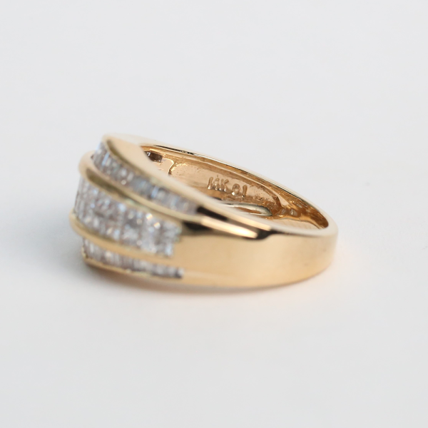 Inel cu Diamante din Aur Galben 14k