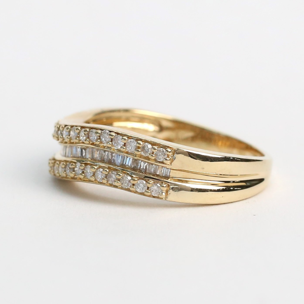 Inel cu Diamante din Aur Galben 14k