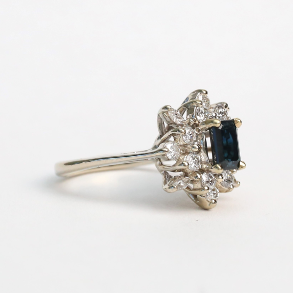Inel Cocktail cu Safire Și Diamante din Aur Alb 18k