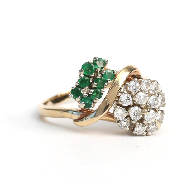 Inel cu Smarald Și Diamante din Aur Galben 14k