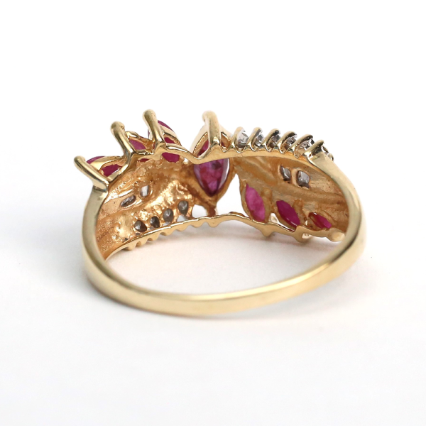 Inel cu Rubine Și Diamante din Aur Galben 10k