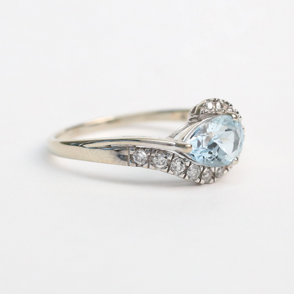 Inel cu Acvamarin Și Diamante din Aur Alb 14k