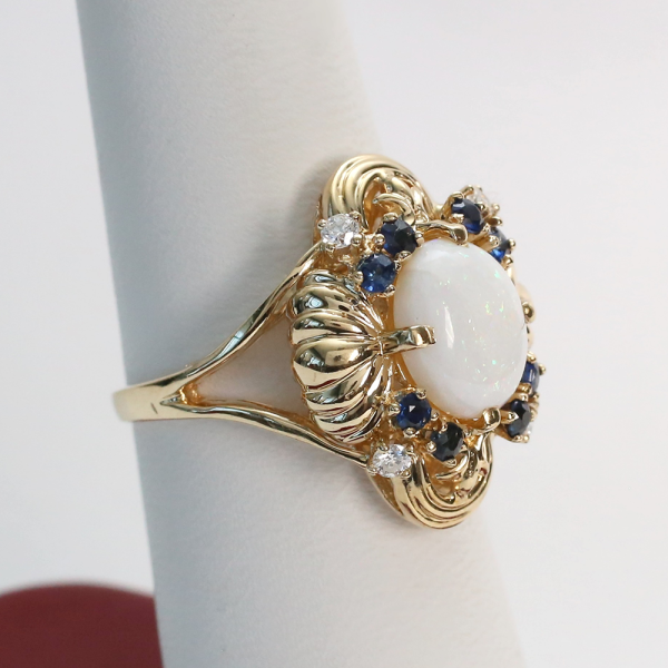Inel cu Opal, Safire Și Diamante din Aur Galben 14k