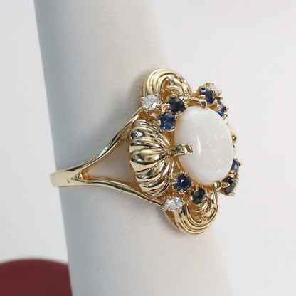 Inel cu Opal, Safire Și Diamante din Aur Galben 14k