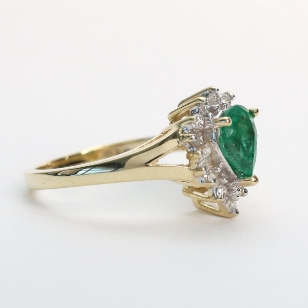 Inel cu Smarald Și Diamante din Aur Galben 14k