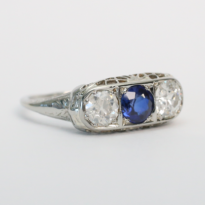 Inel cu Safire Și Diamante din Aur Alb 14k